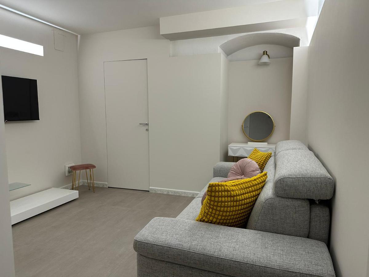 Imbriani 69 Apartment Bari Zewnętrze zdjęcie