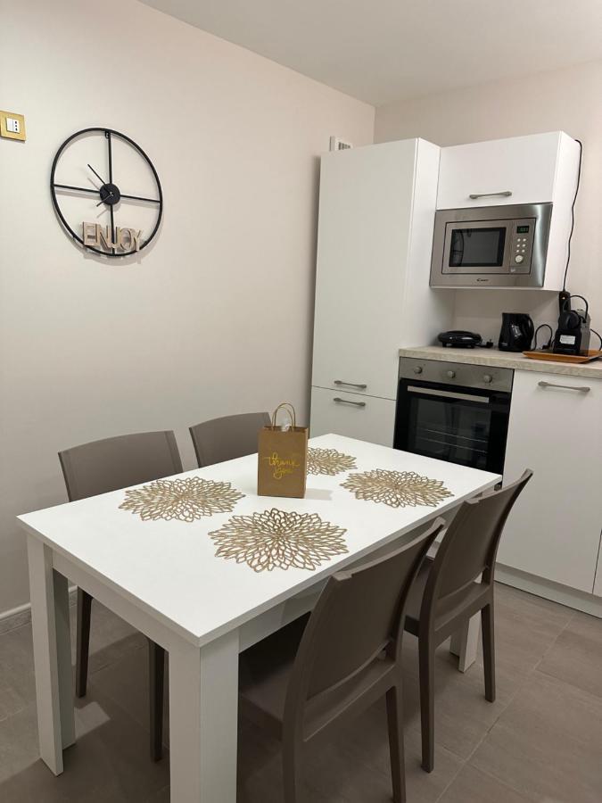 Imbriani 69 Apartment Bari Zewnętrze zdjęcie